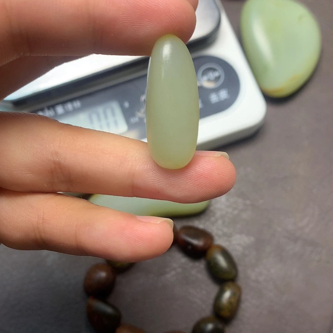 和田玉（糖玉）未镶嵌挂件