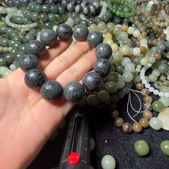 和田玉未镶嵌手串20