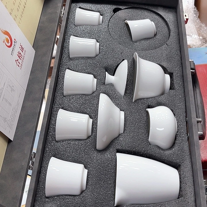 孤品茶具套装等。