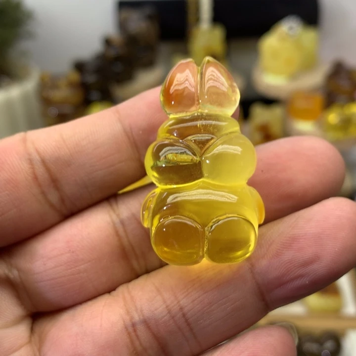 琥珀颈饰未镶嵌兔子