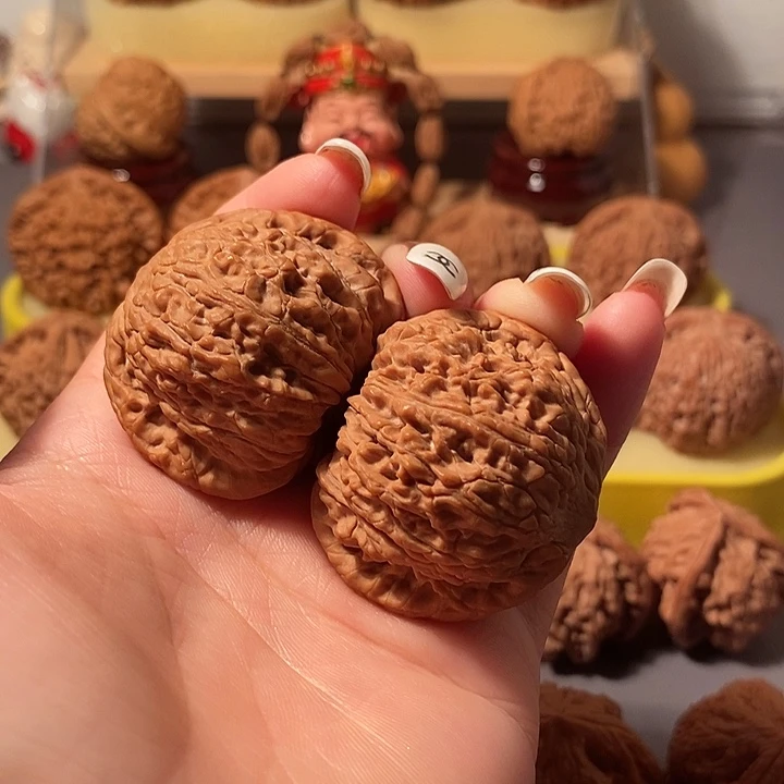 德***财吊坠文玩核桃41泥鳅背