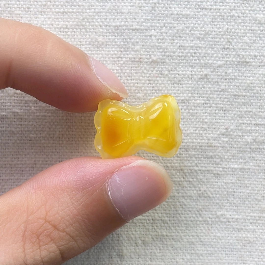 琥珀未镶嵌珠宝奇石蝴蝶结