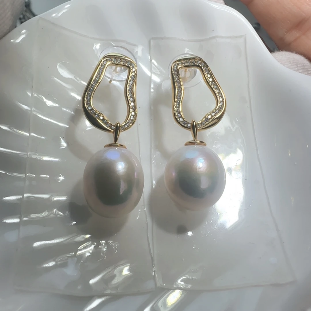 淡水珍珠银S925镶嵌耳饰