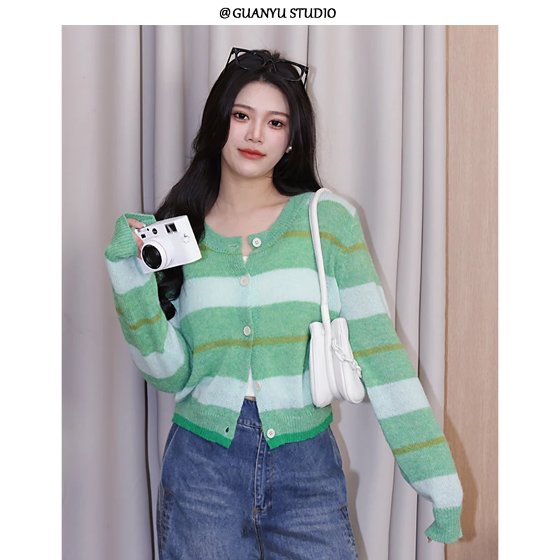 【松弛感】春季胖mm圆领领口甜美慵懒风针织开衫上衣DM26328