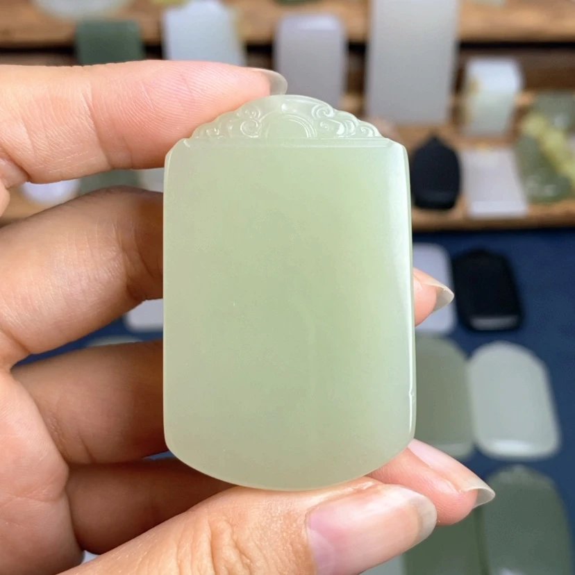 【闪购商品】颈饰未镶嵌和田玉