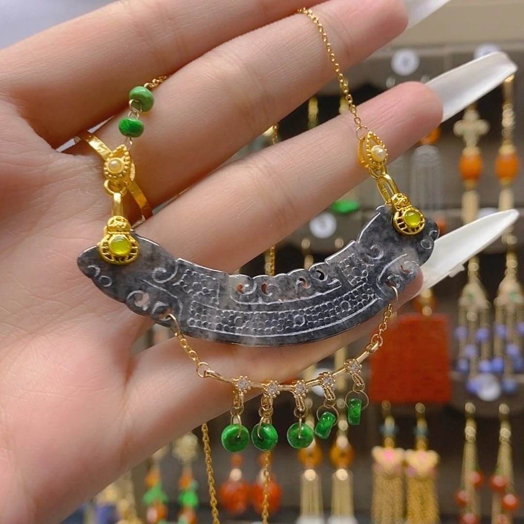 翡翠合金耳饰翡翠