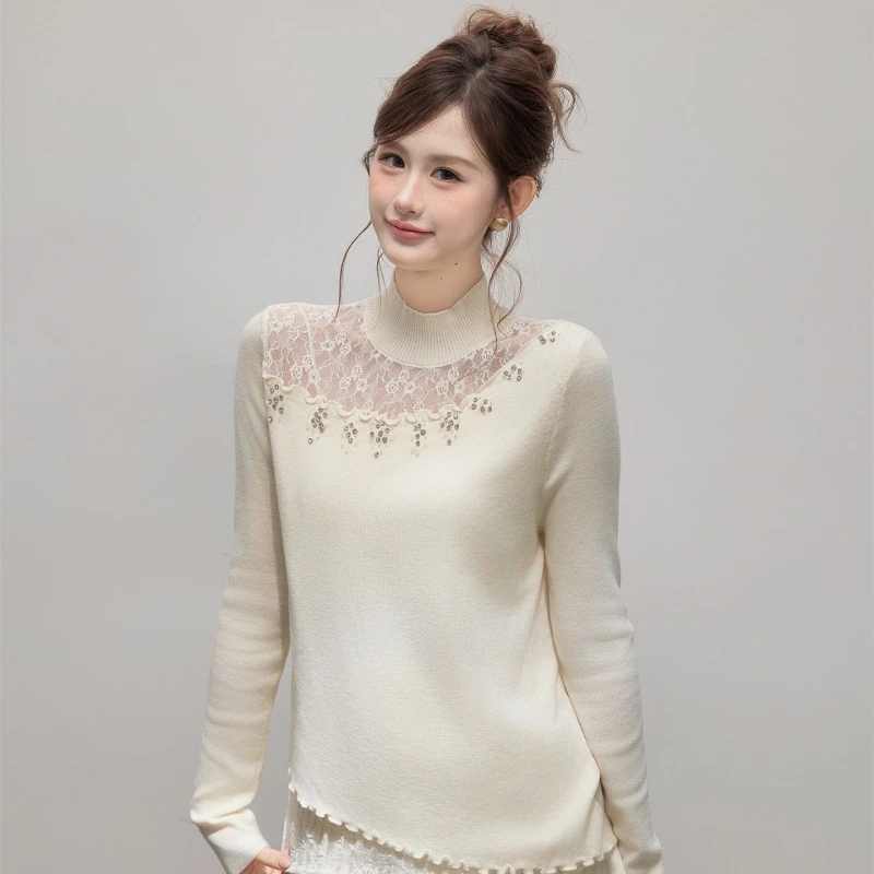 Lyrccoa卷边蕾丝拼接钉钻打底针织衫