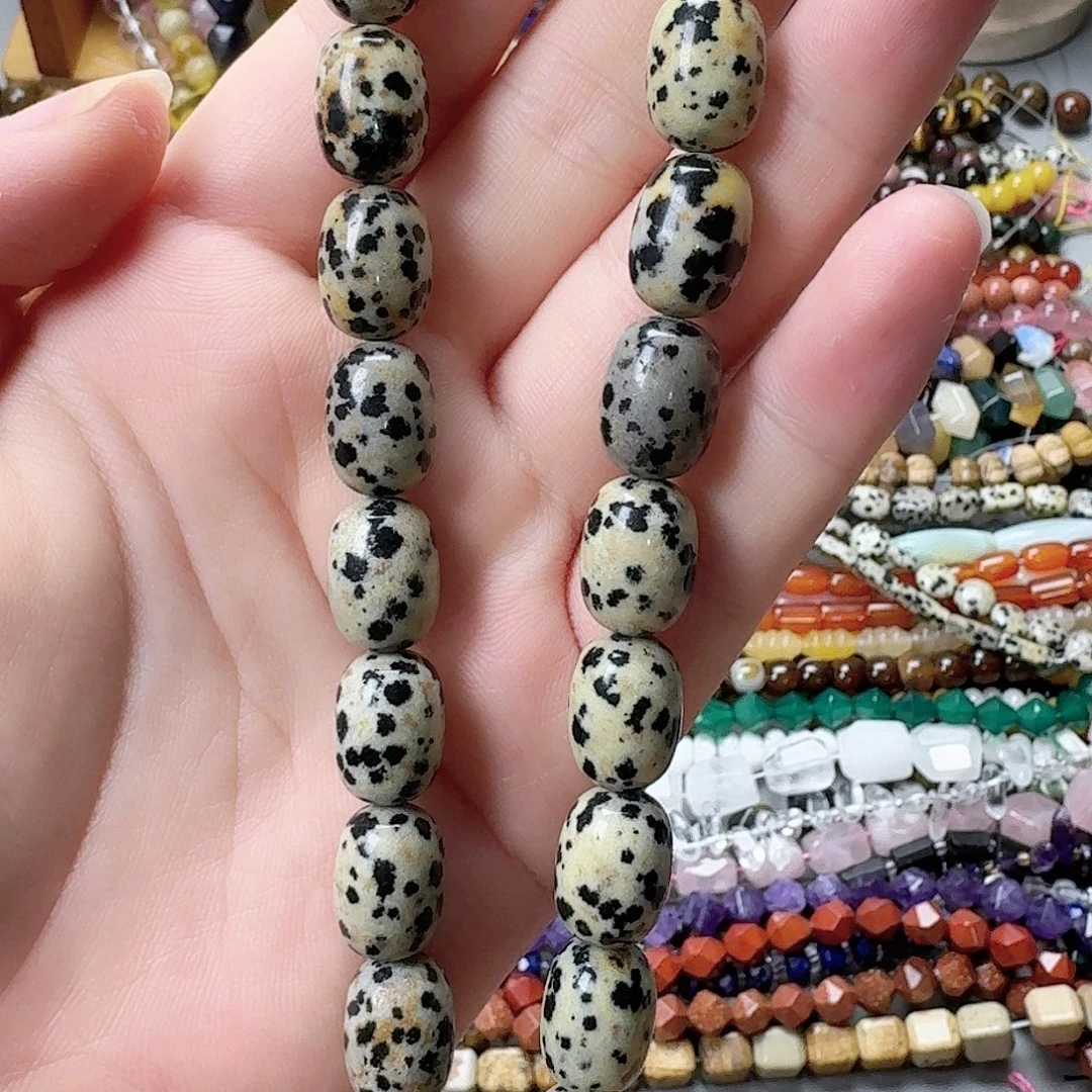 未镶嵌玛瑙/玉髓珠宝半成品斑点石枣珠一条