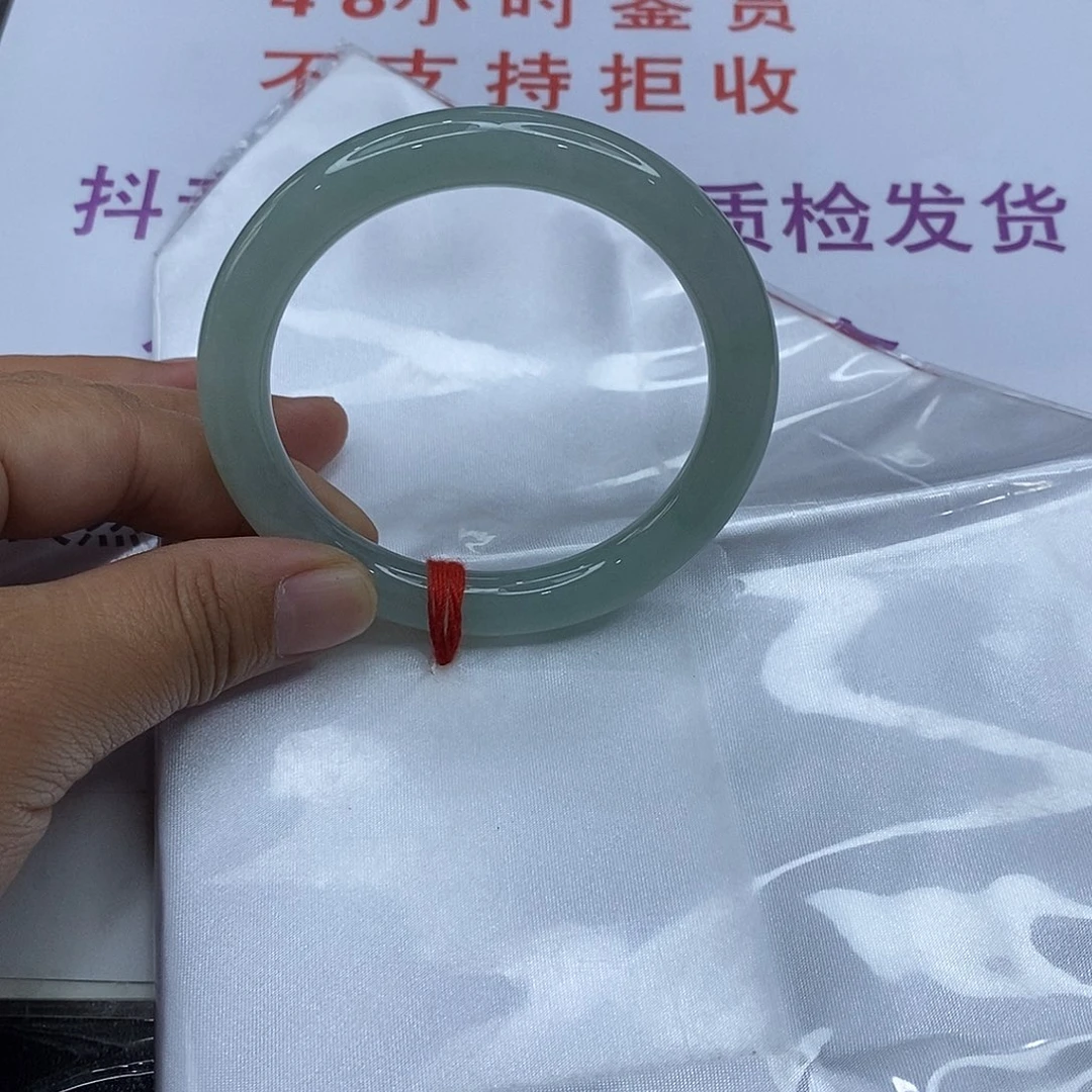 翡翠未镶嵌手镯翡翠
