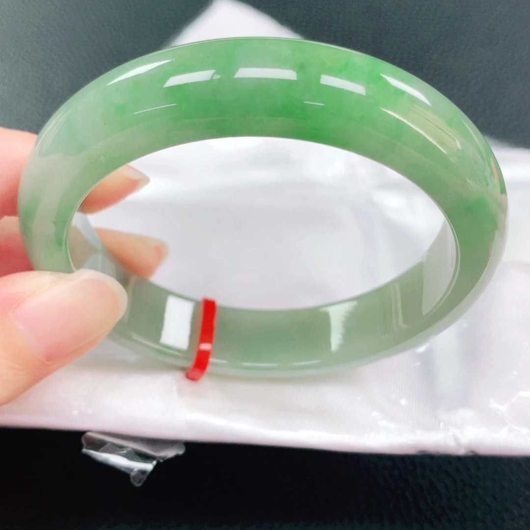 翡翠未镶嵌手镯55圈