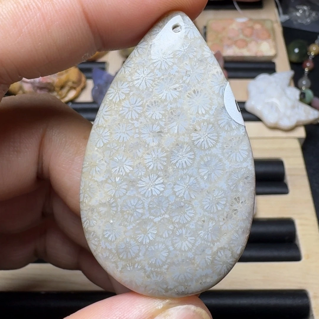 未镶嵌纯天然色有机玉石保真色硅化玉无珠无绳一件包邮