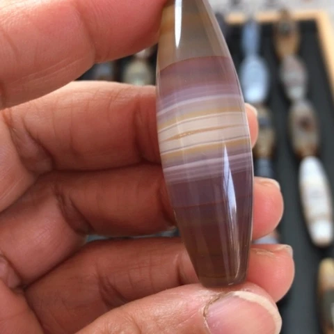 游***方玛瑙/玉髓未镶嵌珠宝半成品