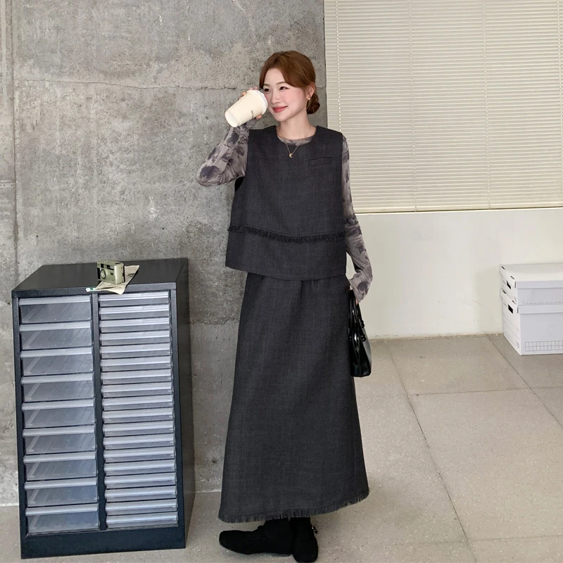 韩系OL通勤风马甲打底衫半身裙2025春秋新款气质显瘦松弛感三件套