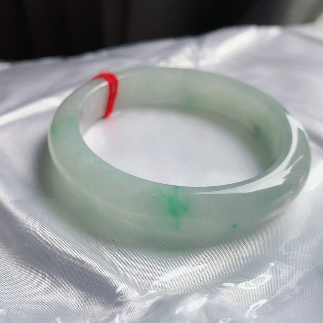 【闪购商品】未镶嵌手镯翡翠56+