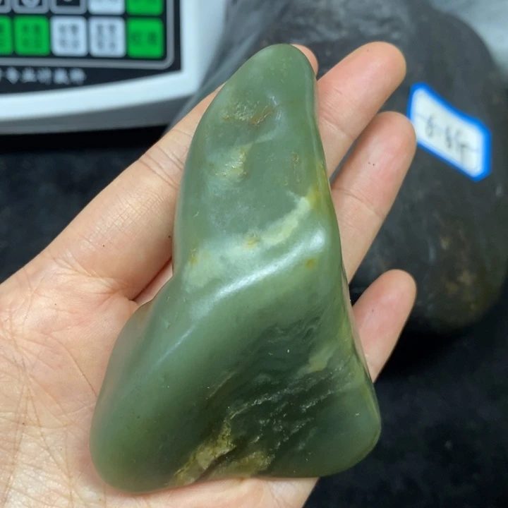 未镶嵌和田玉（糖玉）挂件