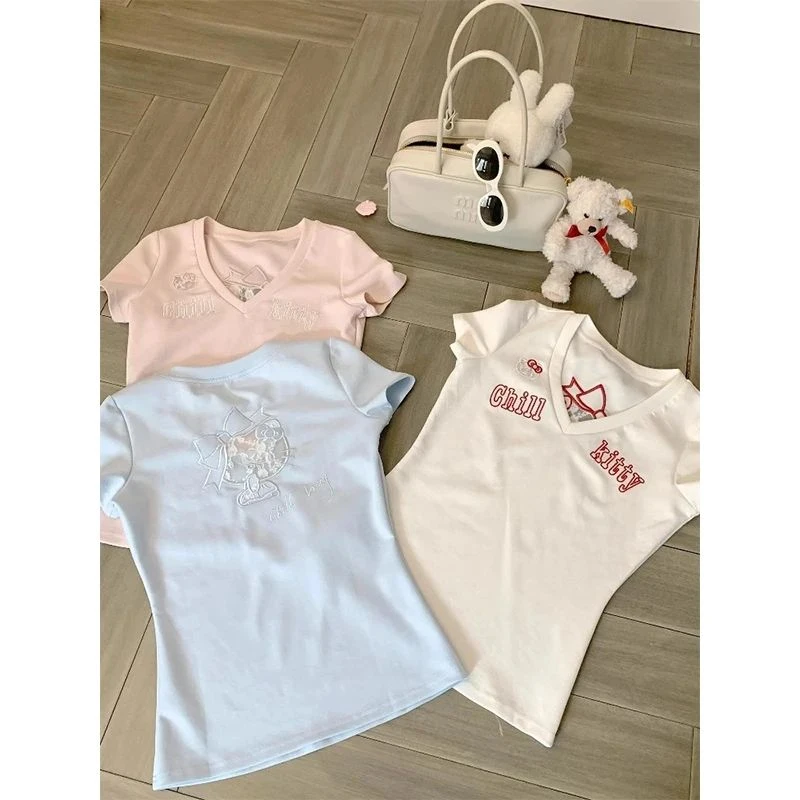 kiki夏季镂空刺绣V领修身短袖T恤新款设计感上衣