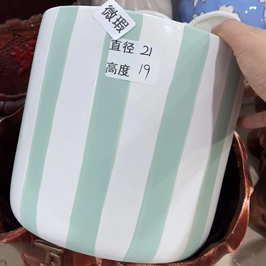多肉绿植陶瓷花盆9.9包邮，有孔
