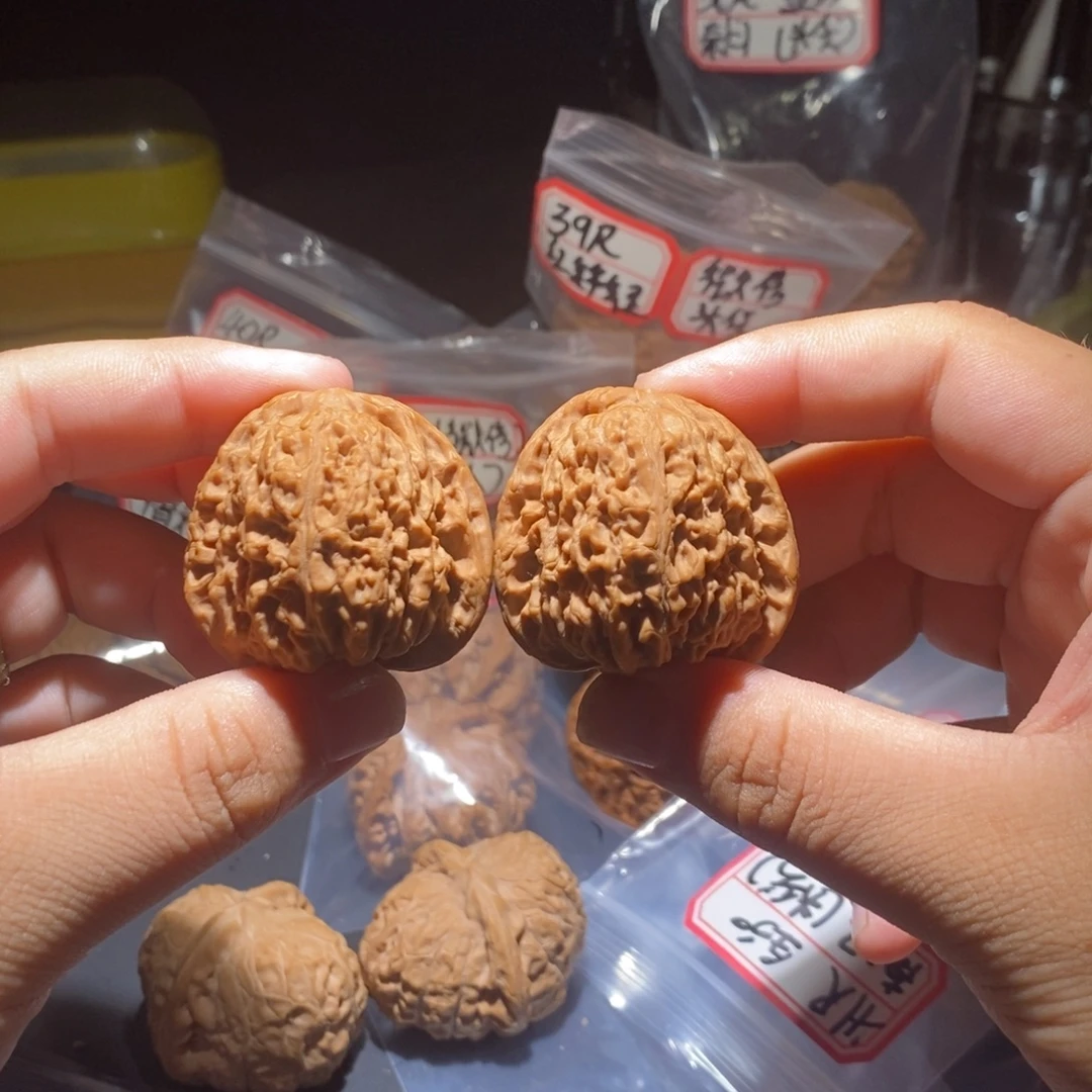 爱***️吊坠文玩核桃41全品南疆
