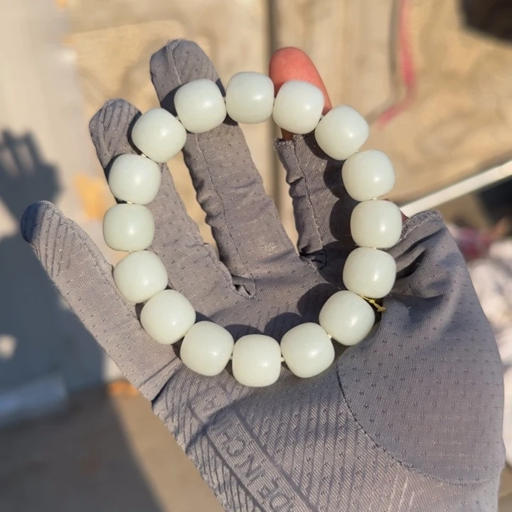 和田玉未镶嵌颈饰卡14