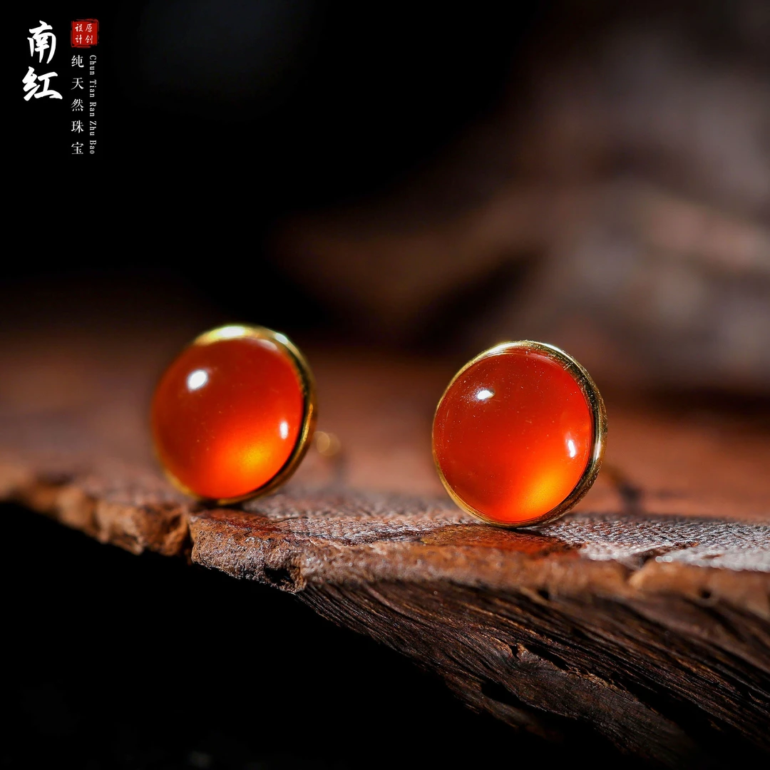 【桃总推荐】18k冰红南红蛋面耳钉@@ZY50721042