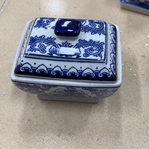 瓷片瑕疵陶瓷。。。。。。。。。。。。。