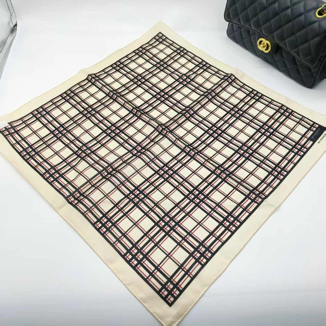 99新 BURBERRY/博柏利 海囤/巴宝莉/丝巾/xh94423