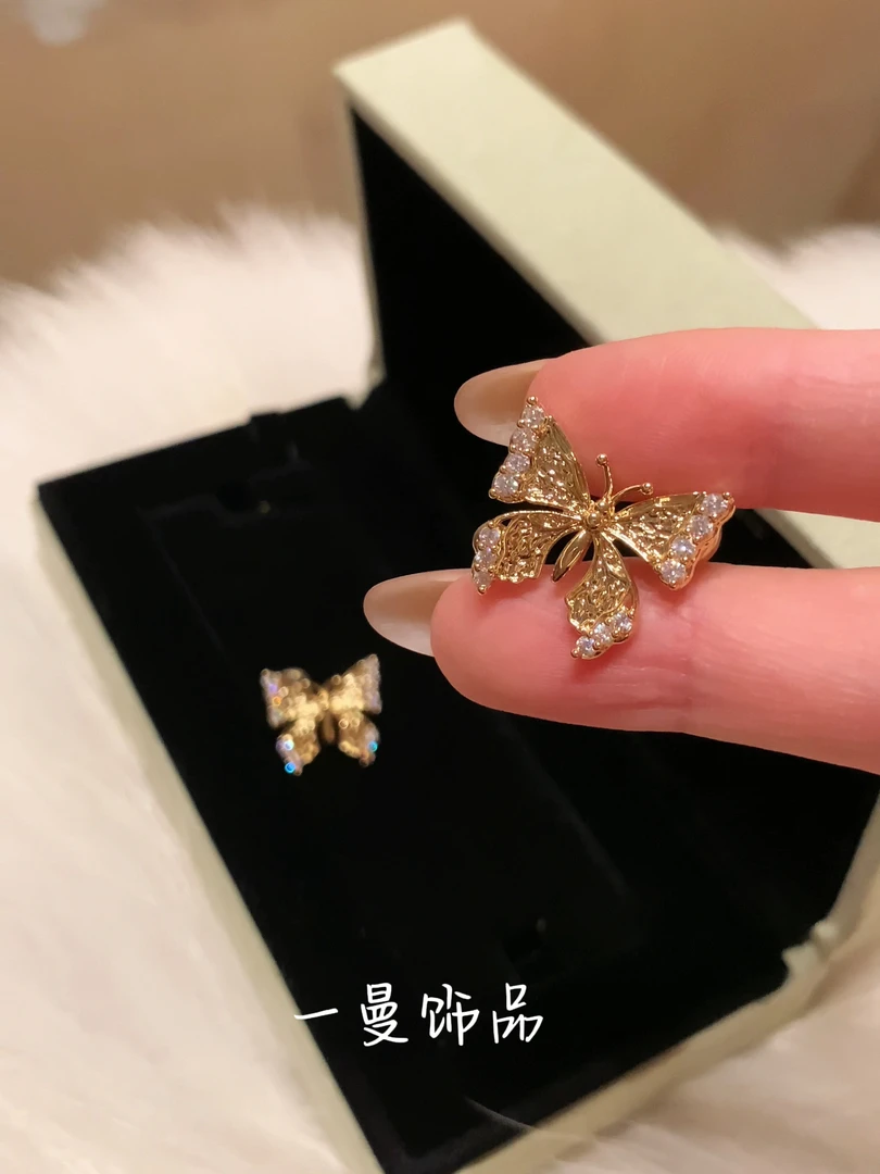 铜合金合成锆石耳饰 精灵耳必备 甜美微镶蝴蝶耳钉MZ4471