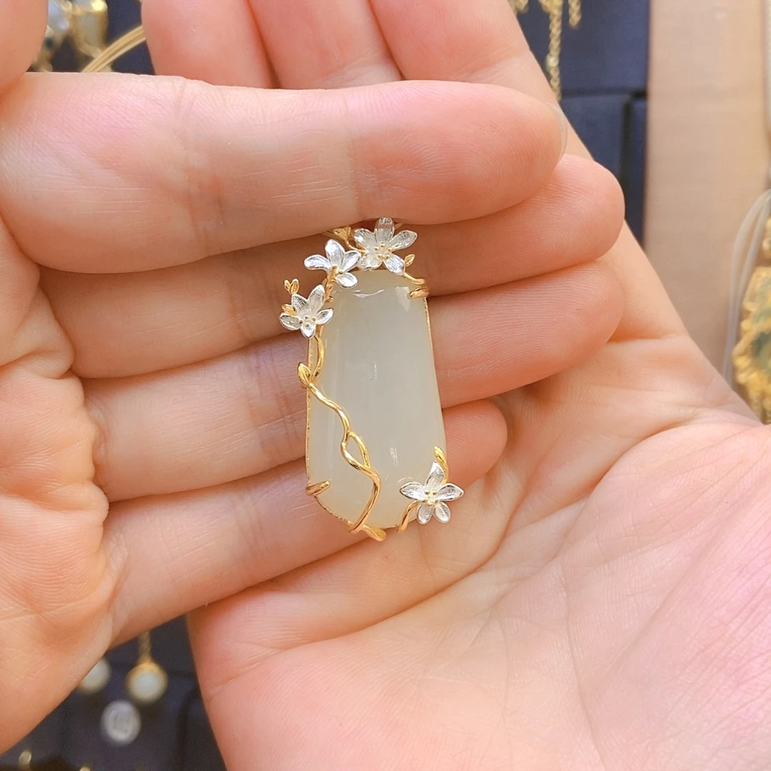 和田玉颈饰银S925镀金镶嵌