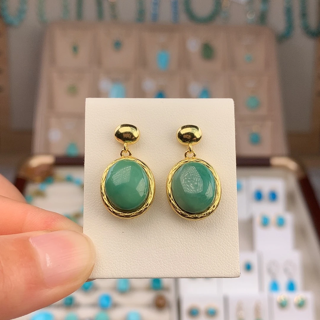 绿松石未镶嵌耳饰