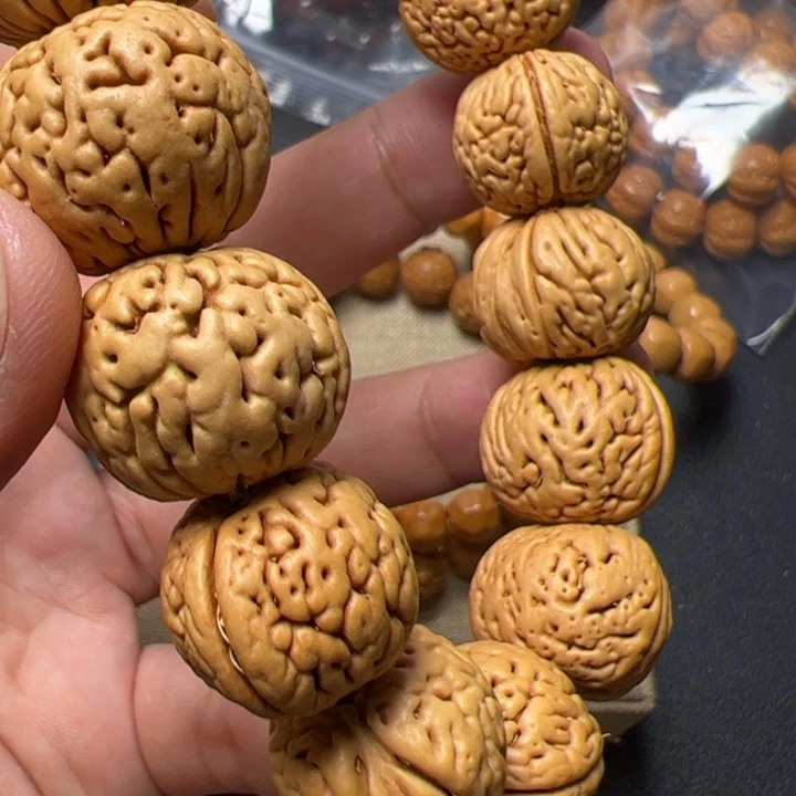 猴头核桃手串用****1看看咯