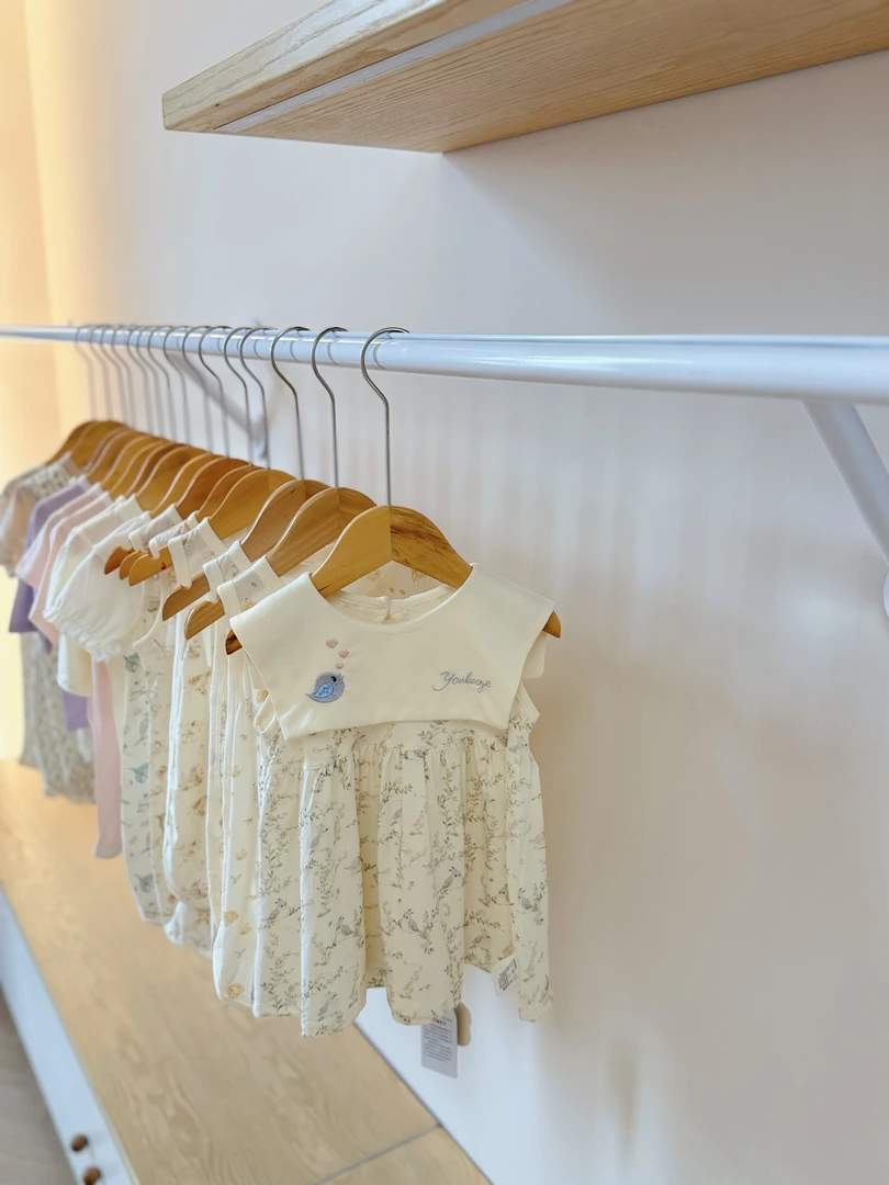 2025年新款婴幼儿夏季丛林花语娃娃领裙子婴儿外出服9161119