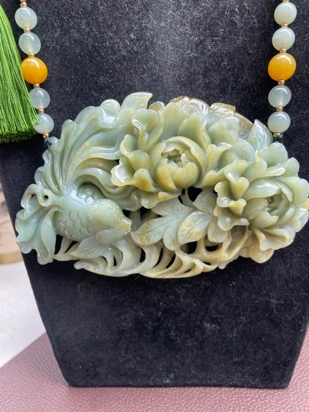 天然岫玉玉石王花玉手工雕刻 横戴版毛衣链（鱼戏牡丹）手工时尚