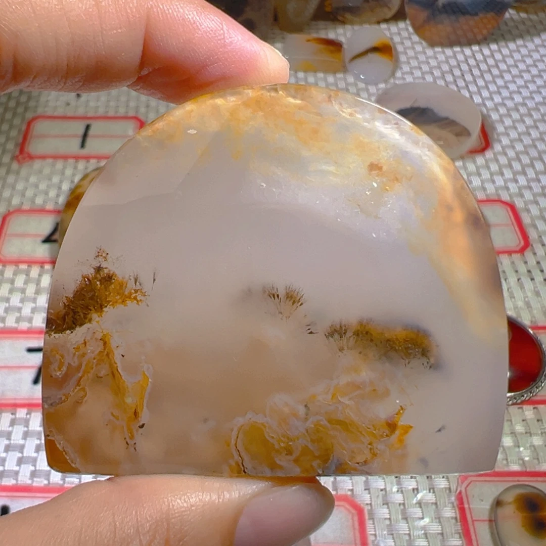 未镶嵌颈饰玛瑙/玉髓