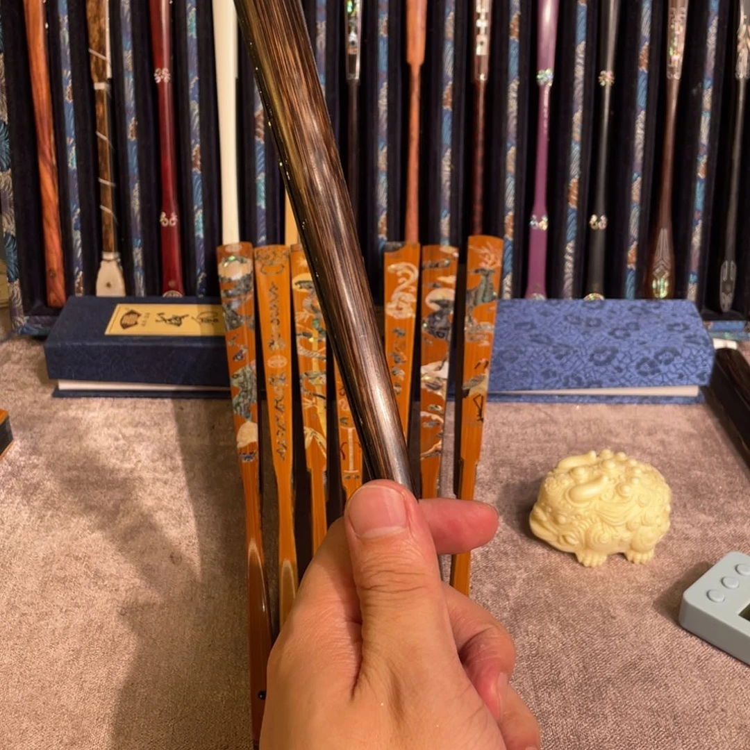 扇子手工制作工艺精湛