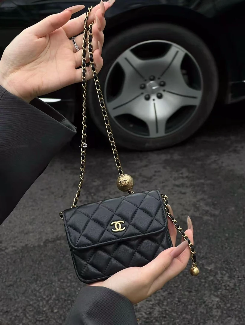 99新 Chanel/香奈儿 金球腰包黑金羊/优品