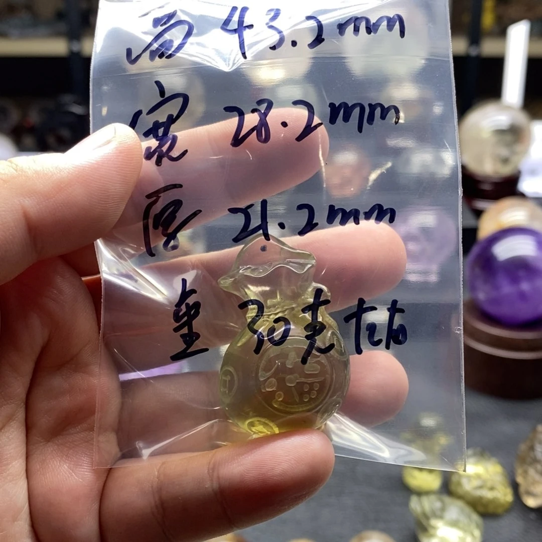 未镶嵌大型摆件（非配饰）水晶?****?