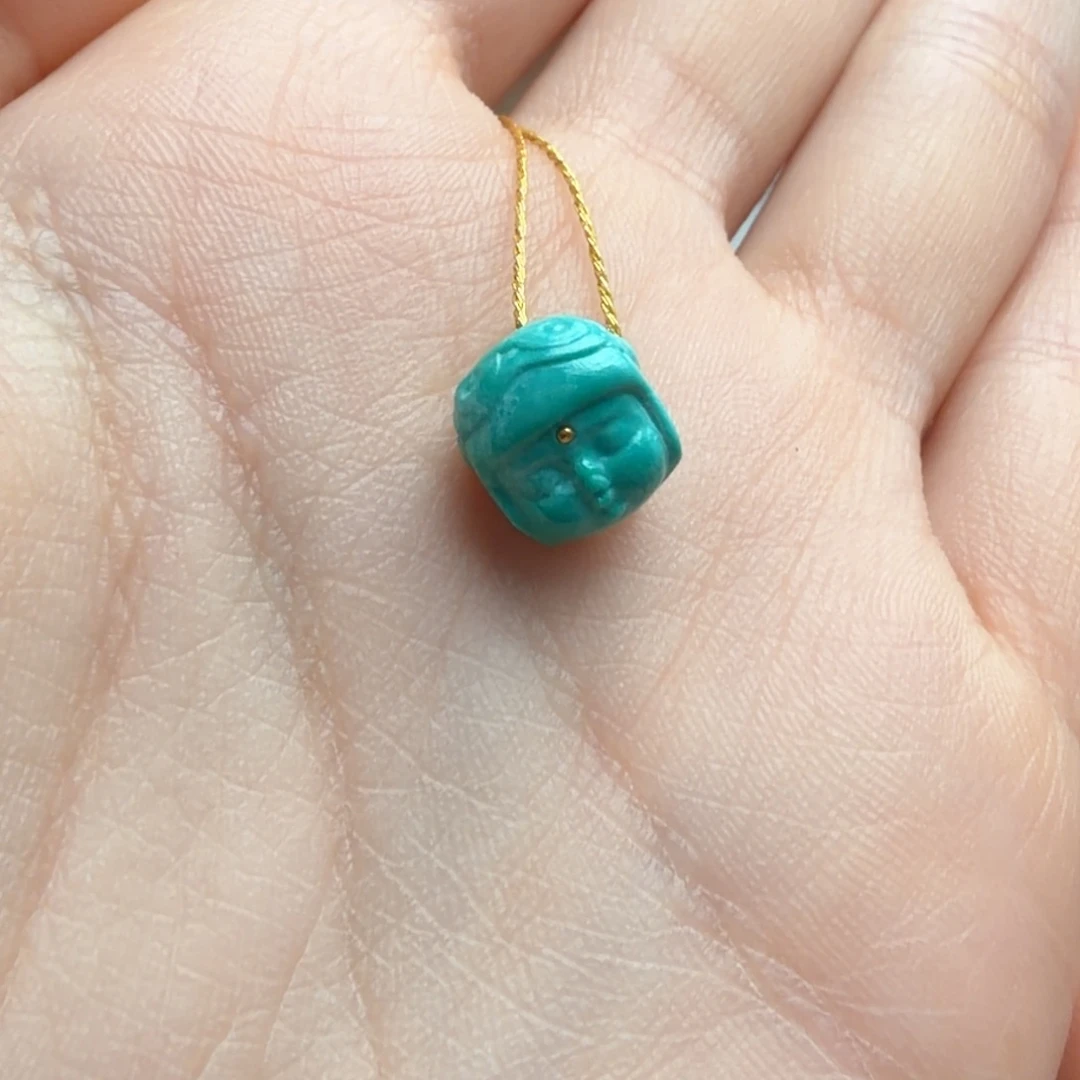 绿松石未镶嵌颈饰