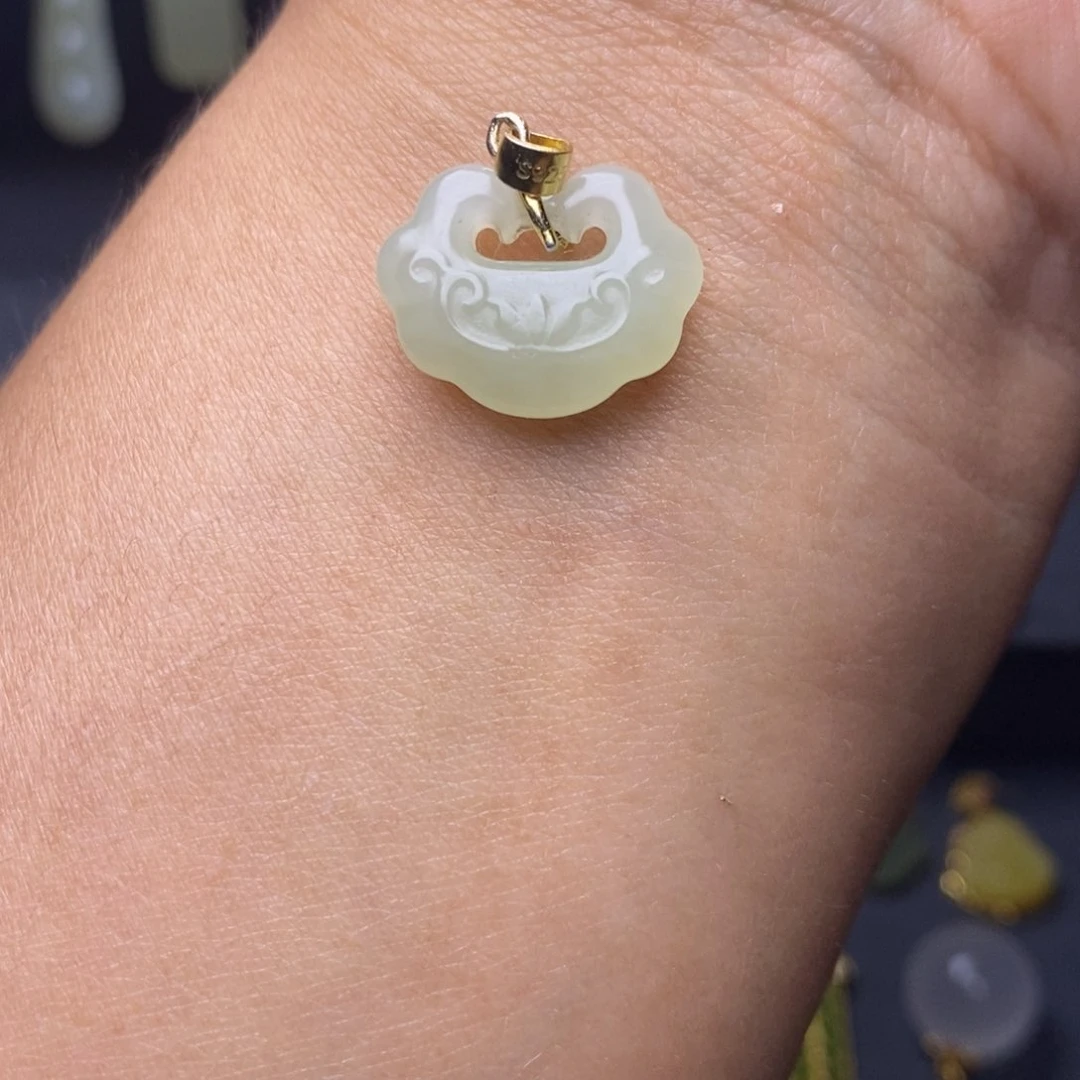 和田玉银S925镶嵌颈饰