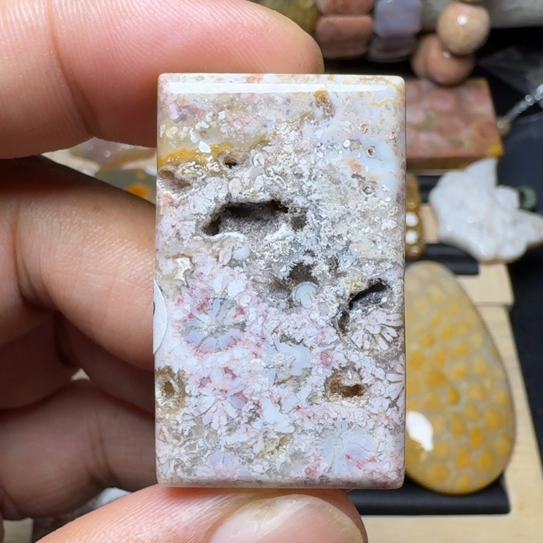 硅化玉未镶嵌纯天然色有机玉石保真色