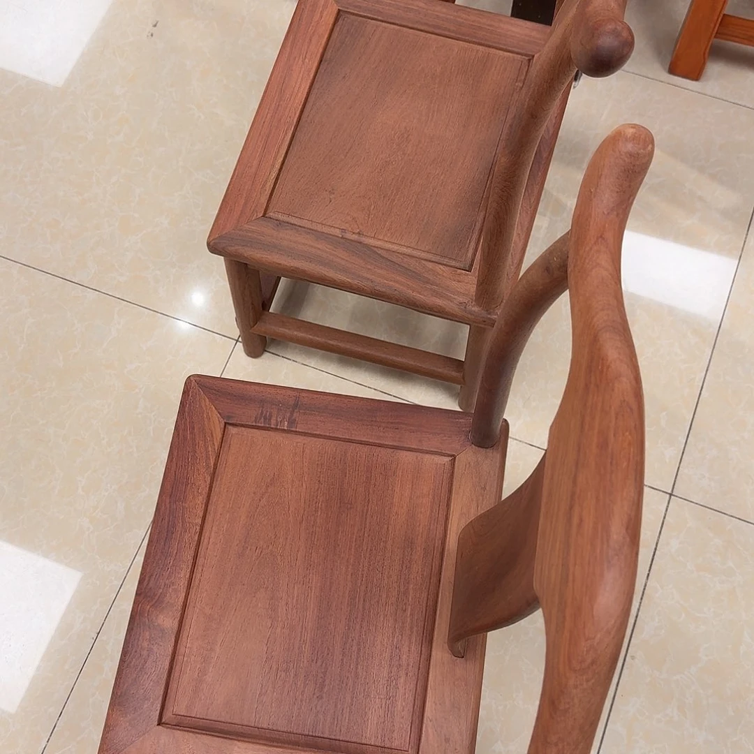 大果紫檀小官帽椅