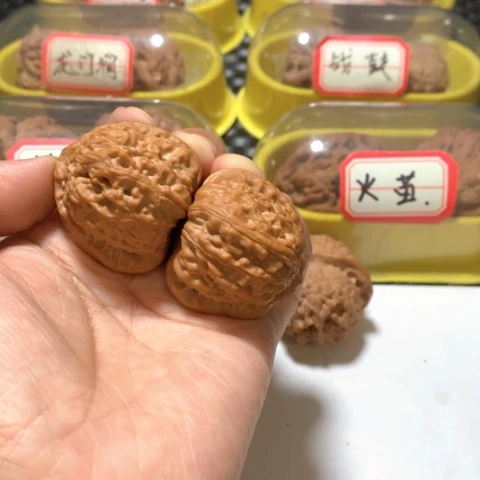 文玩核桃吊坠｀****?三角白