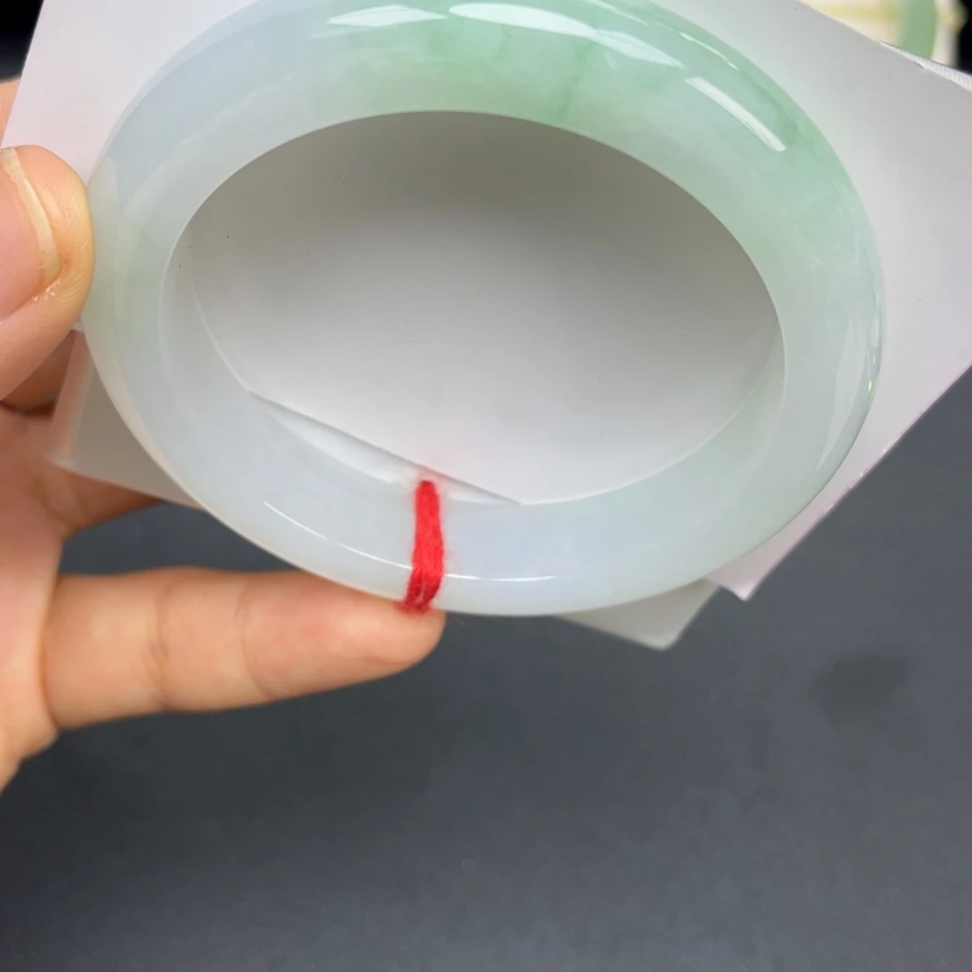 翡翠未镶嵌手镯手镯