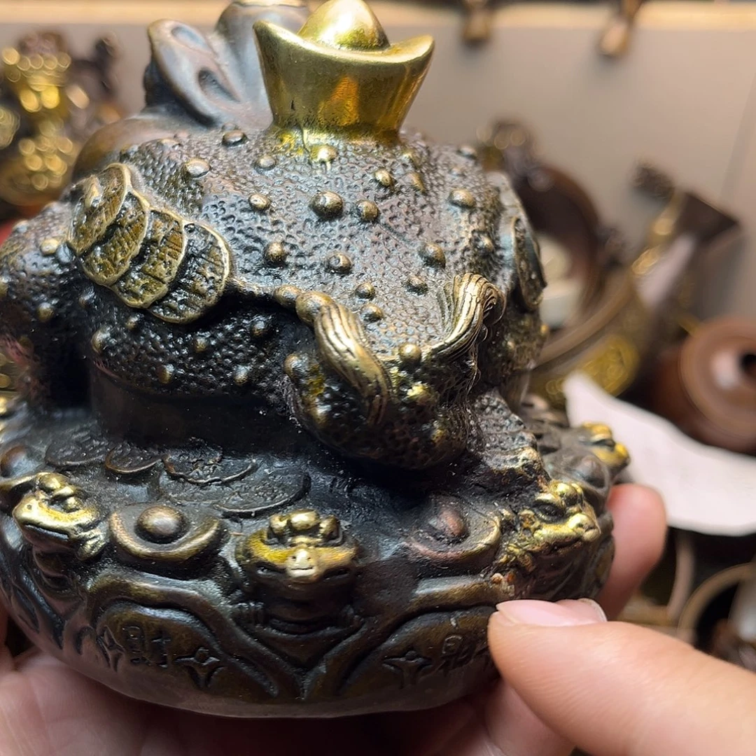 精美铜器工艺品等