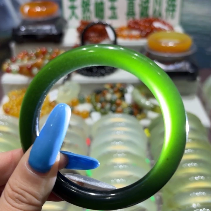 未镶嵌岫玉手镯天然