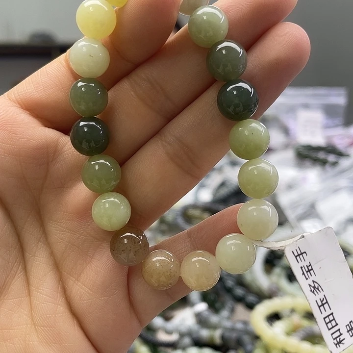 和田玉未镶嵌手串