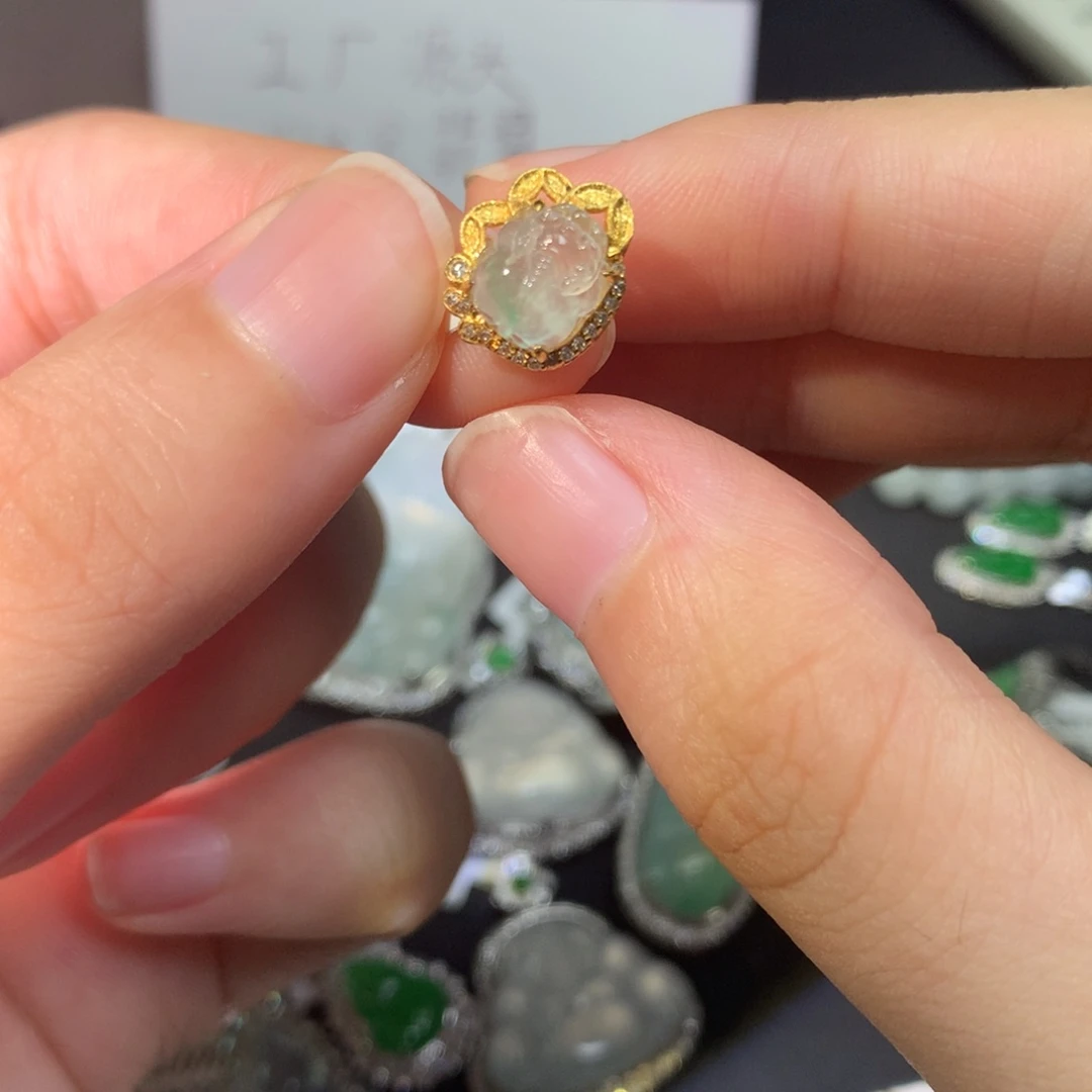 吊坠(不含链)18K金镶嵌翡翠吊坠