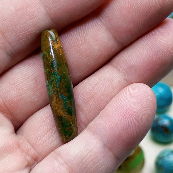 绿松石未镶嵌饰品