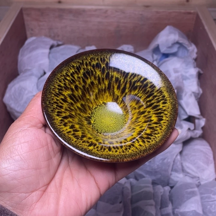 茶盏我在等车啊哈啊