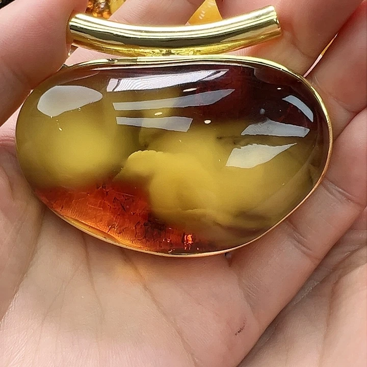 琥珀未镶嵌珠宝奇石