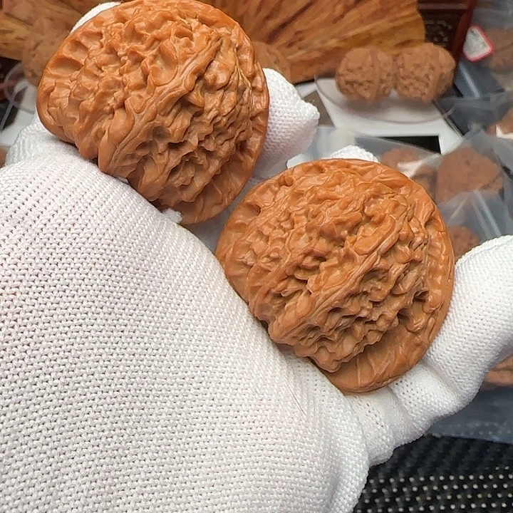 文玩核桃吊坠三角白45➕